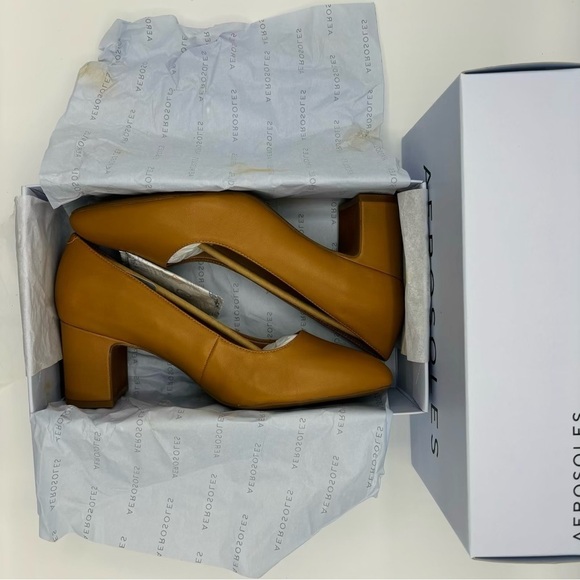 Aerosoles Women's Minetta Pump, Tan Leather, 10W - Picture 7 of 10